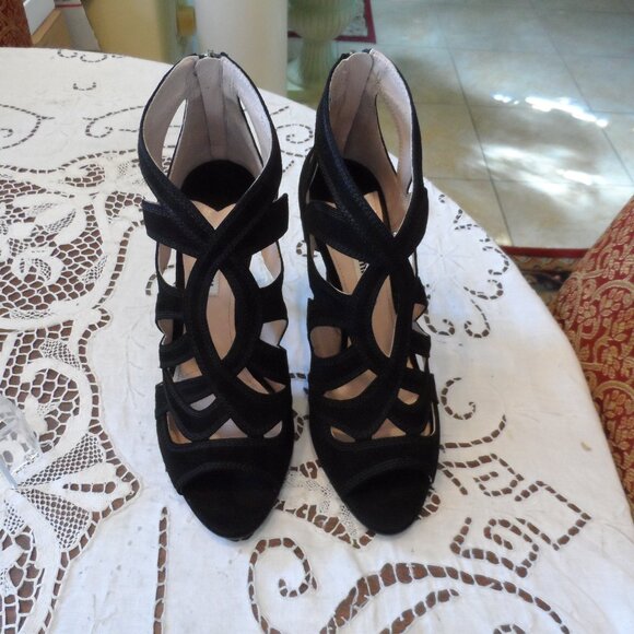 New Miu Miu Black Laser Cut Suede Heels Size 38B - Picture 1 of 16